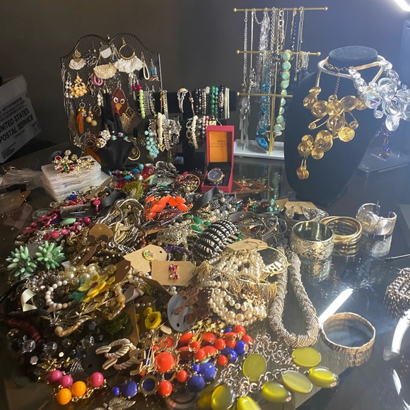 $3 $5 $7 and the tray!!!! Random Pulls Jewelry Sale!!! - Picture 2 of 4